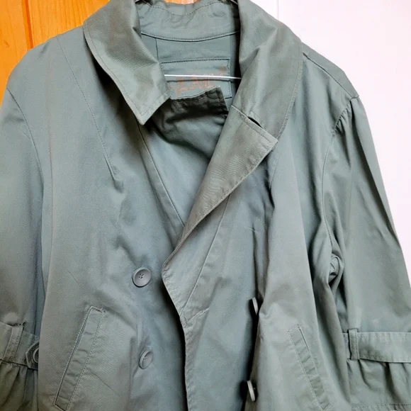 Jacket - Picture 2 of 5